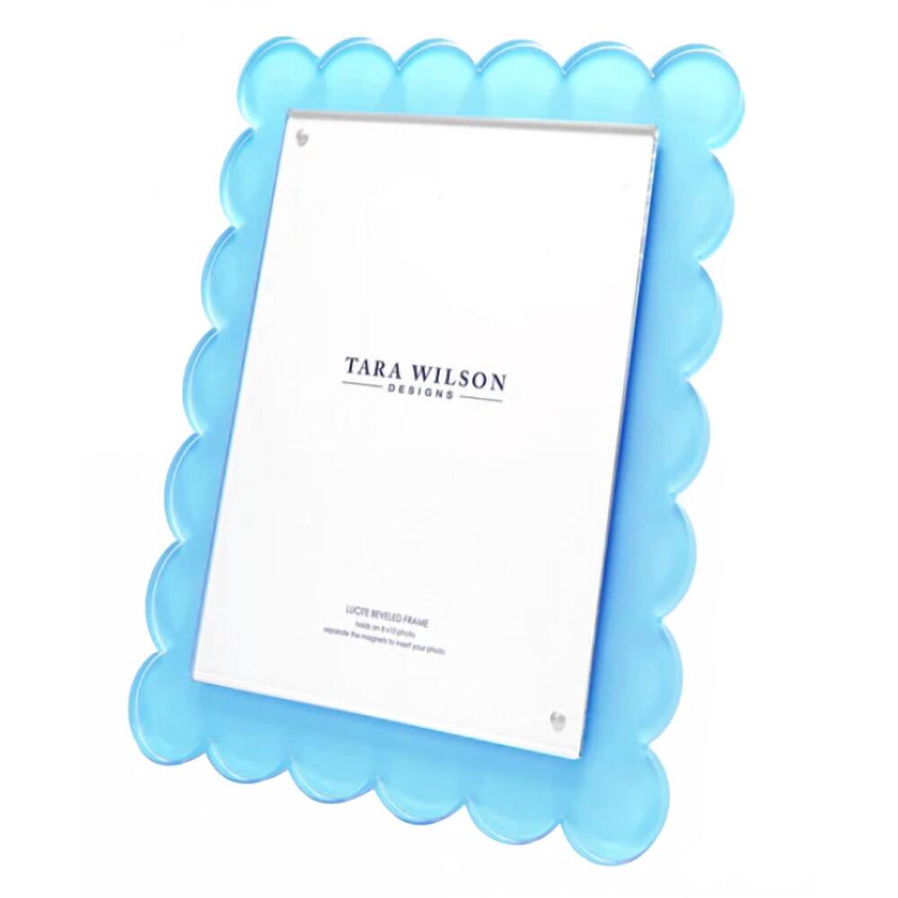 NEW TARA WILSON DESIGNS scallop acrylic picture frame in pastel blue